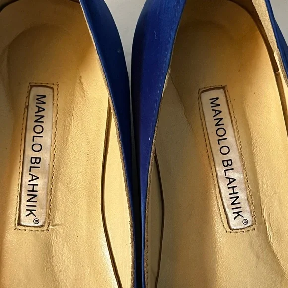 Manolo Blahnik Hangisi  Satin Pointed Toe Flats - Picture 4 of 5